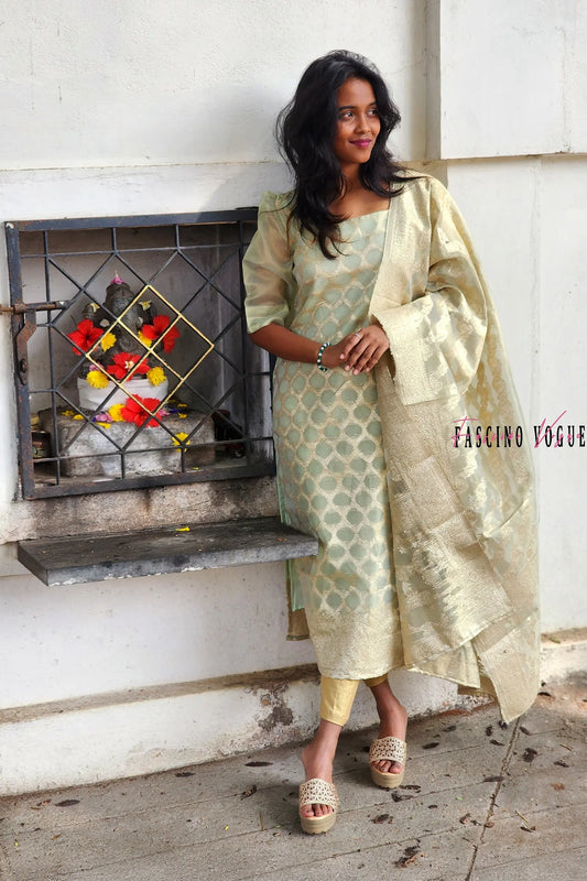 Meadow Luxe Banarasi Kurta